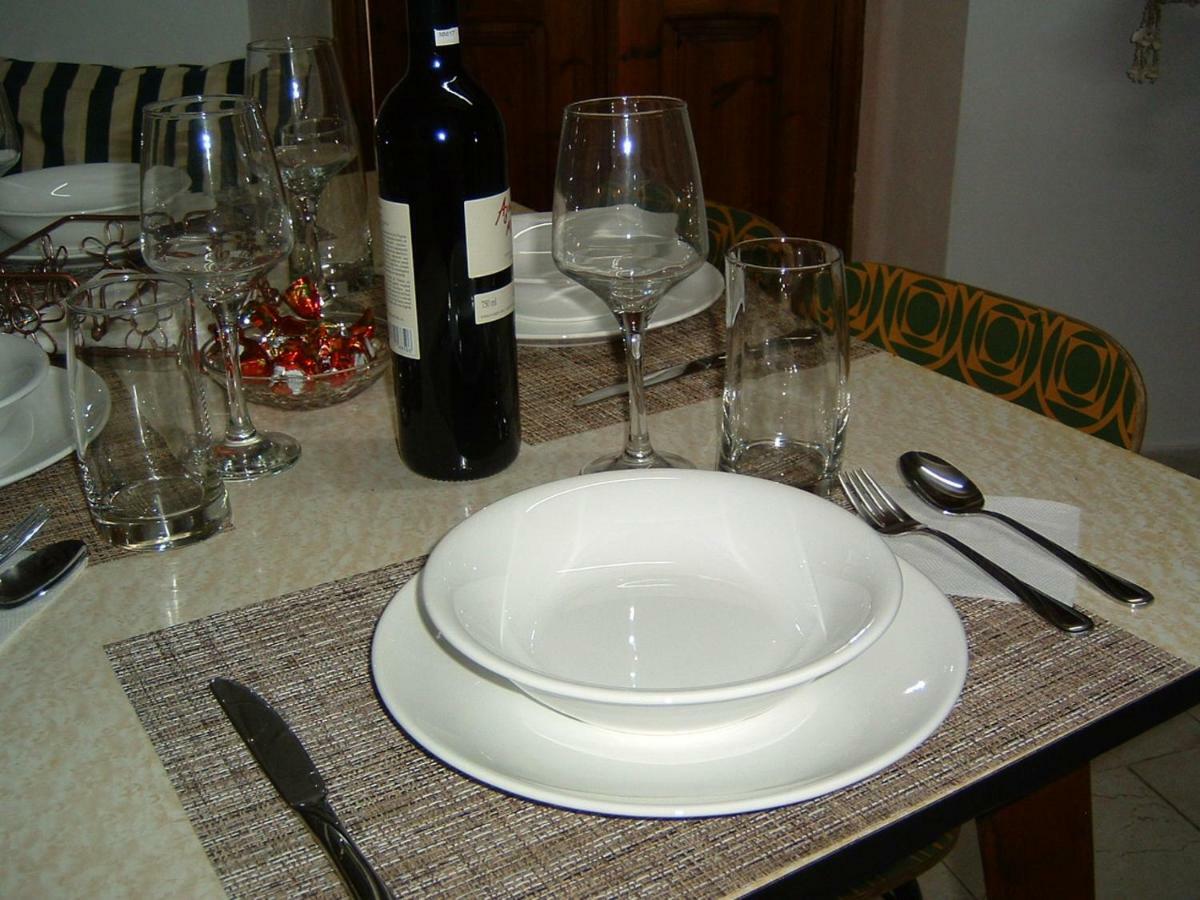 Yiayia'S Home Chalki Town Екстер'єр фото