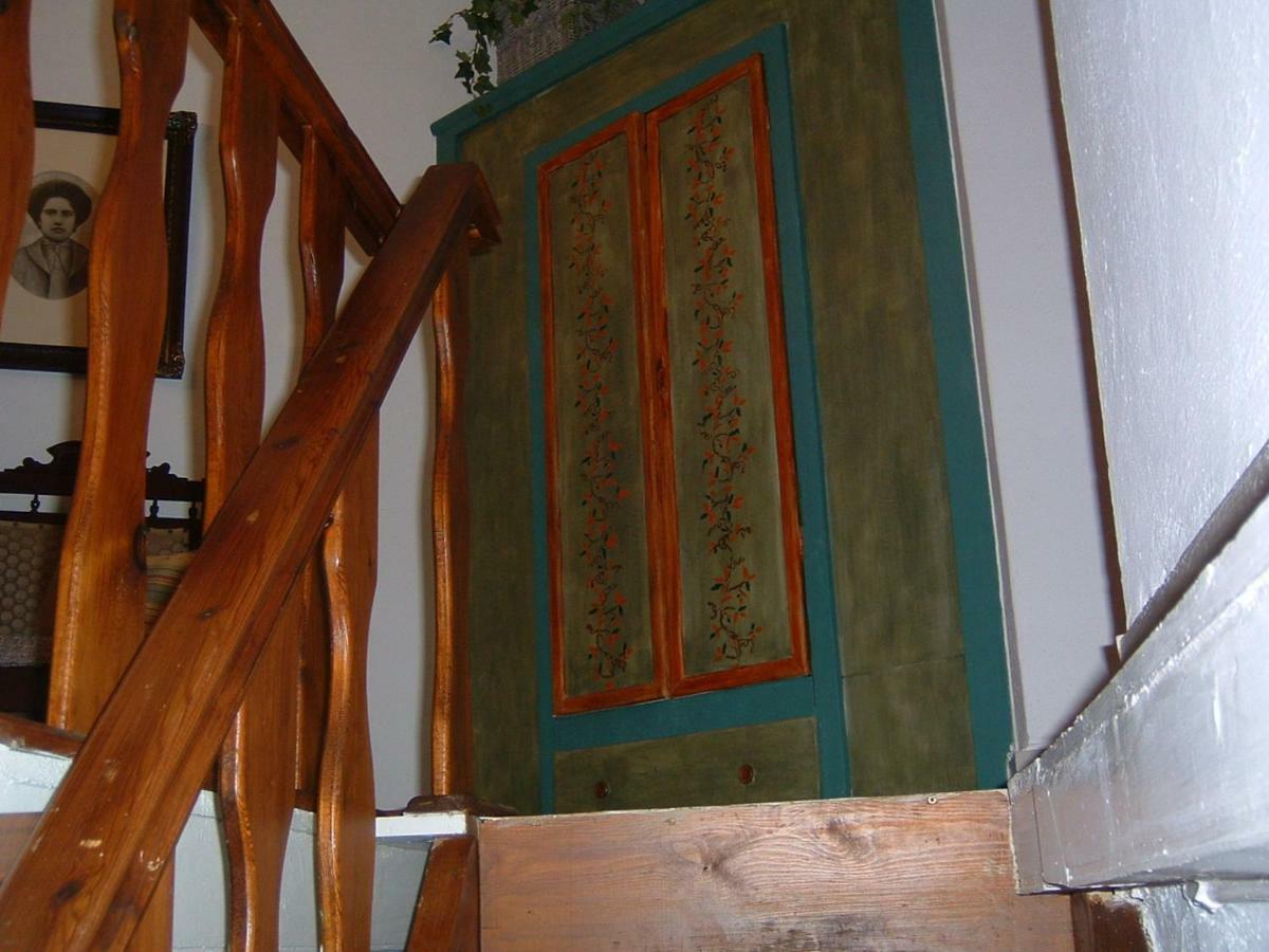 Yiayia'S Home Chalki Town Екстер'єр фото