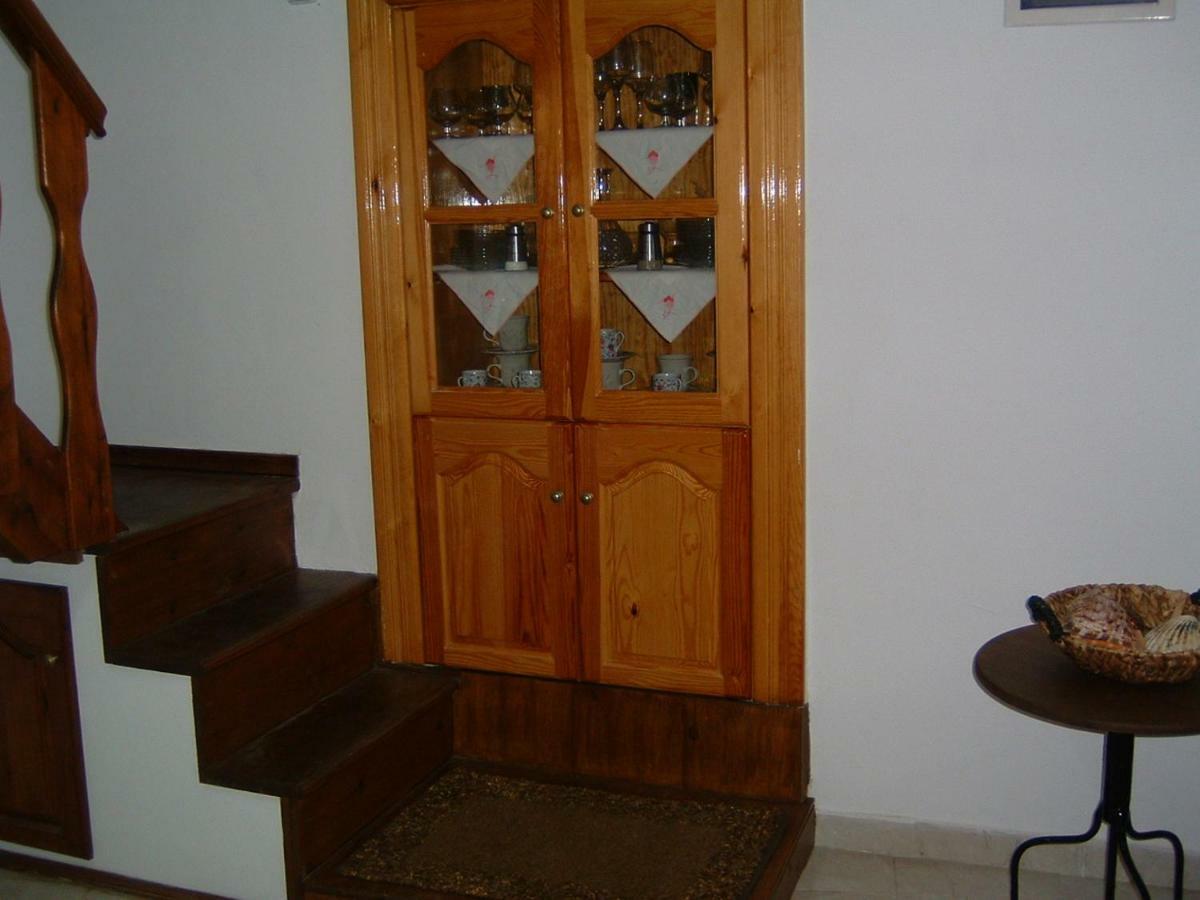 Yiayia'S Home Chalki Town Екстер'єр фото